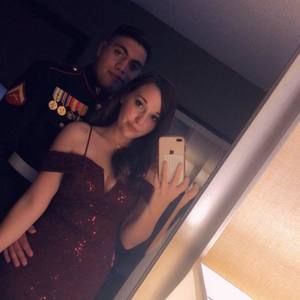 Meet your Posher, Briana